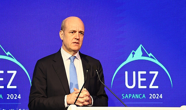 Eski İsveç Başbakanı Reinfeldt: “Küresel Yönetişime İhtiyacımız Var”